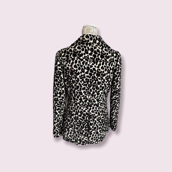 Women's leopard print jacket size medium by Apt. 9. - Picture 6 of 10